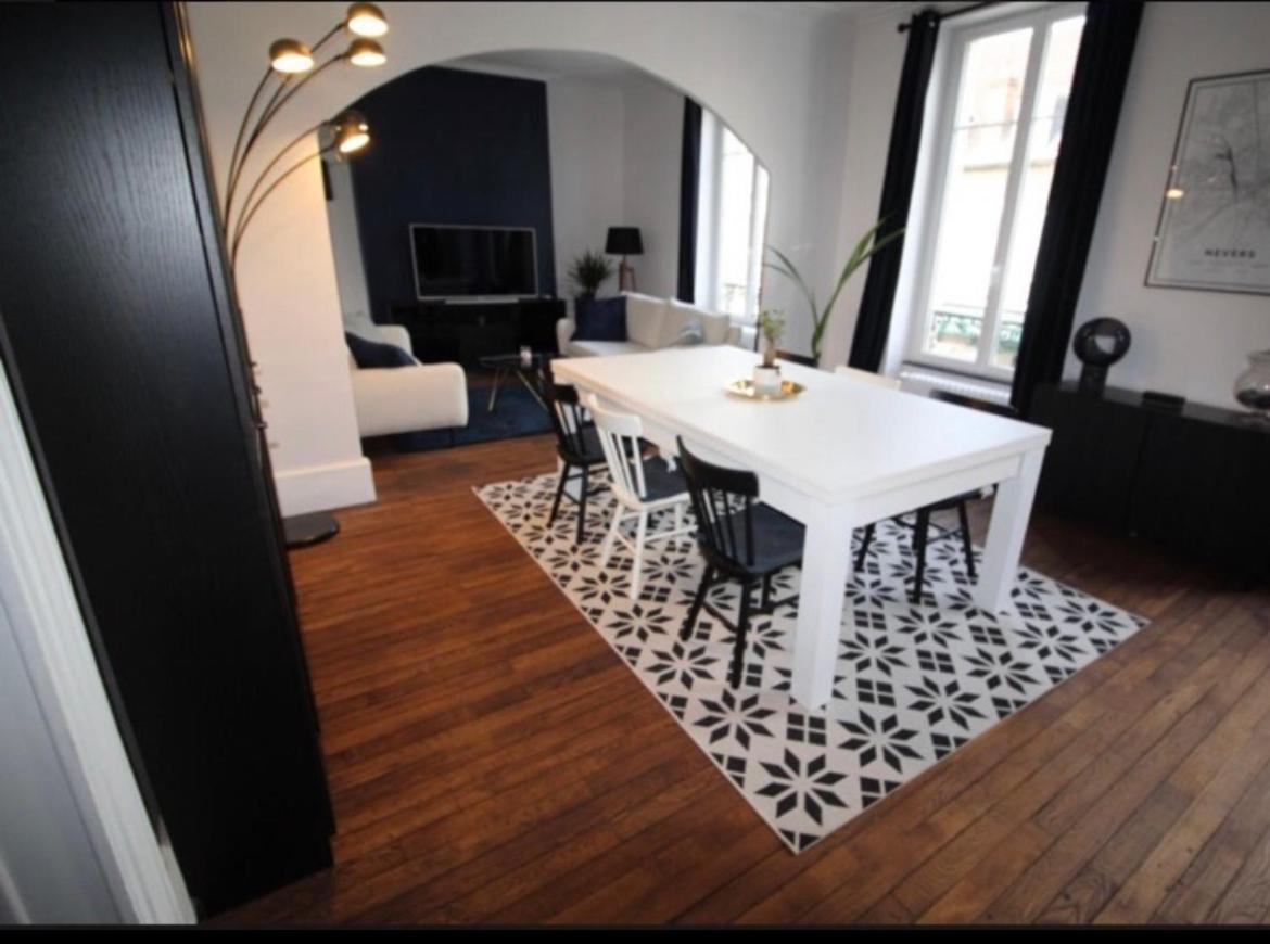 Appartement De Charme En Plein Coeur De Невер Экстерьер фото